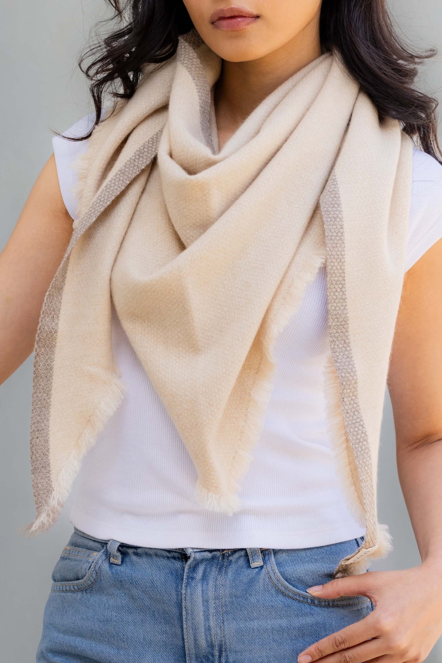 TRIANGLE DIAMOND offwhite