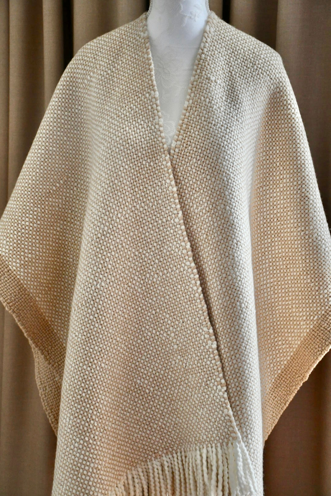 PONCHO NEPAL beige/offwhite
