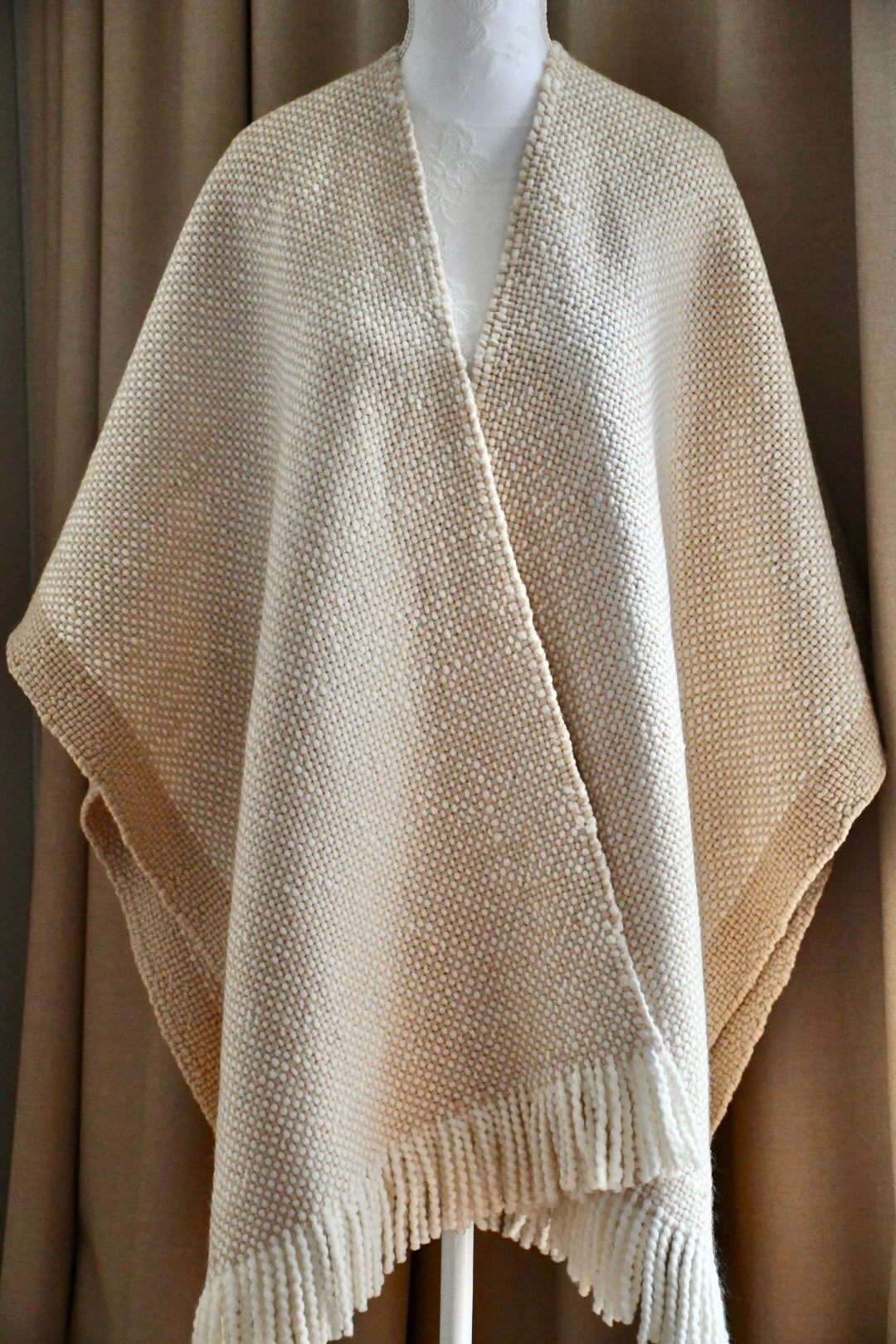 PONCHO NEPAL beige/offwhite